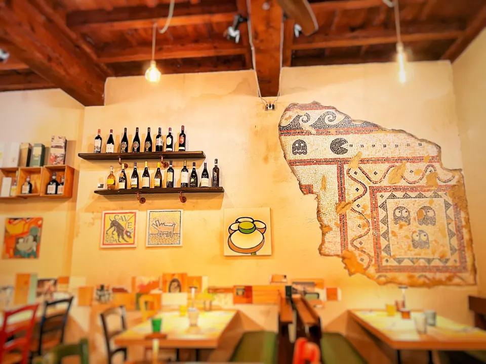 Il locale del Sancarlino nel centro di Arona
