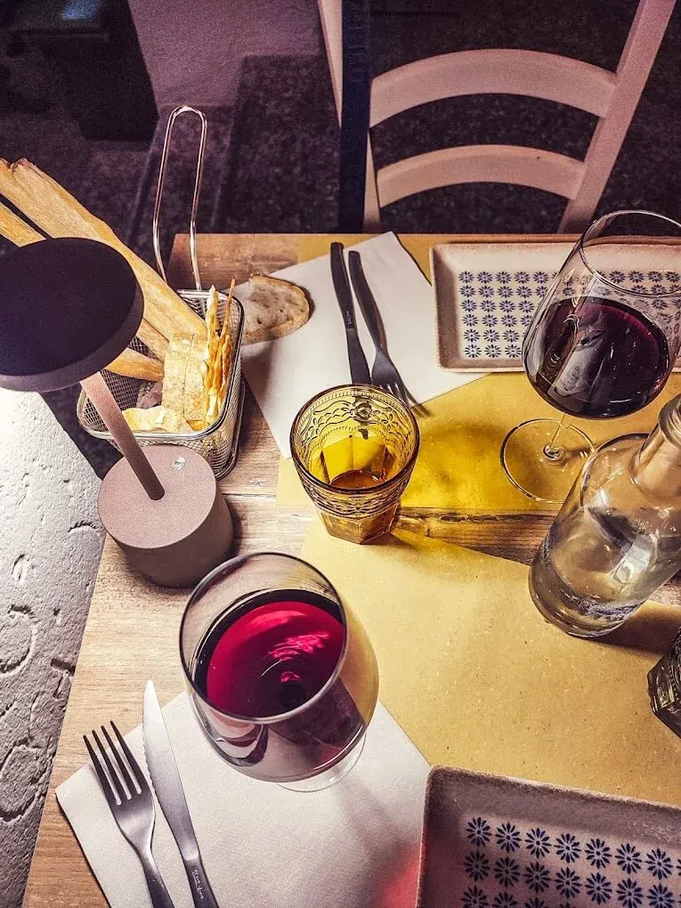 Bottiglie di vino della cantina del Sancarlino